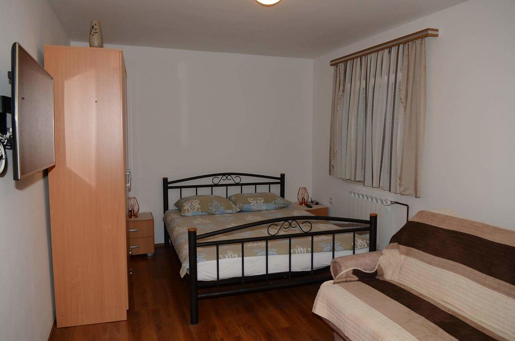 Apartment Split