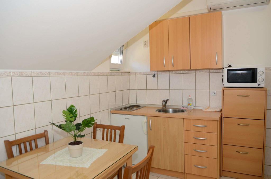 Split Apartment